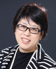 東京中央新ロータリークラブ　会 長　野呂 洋子